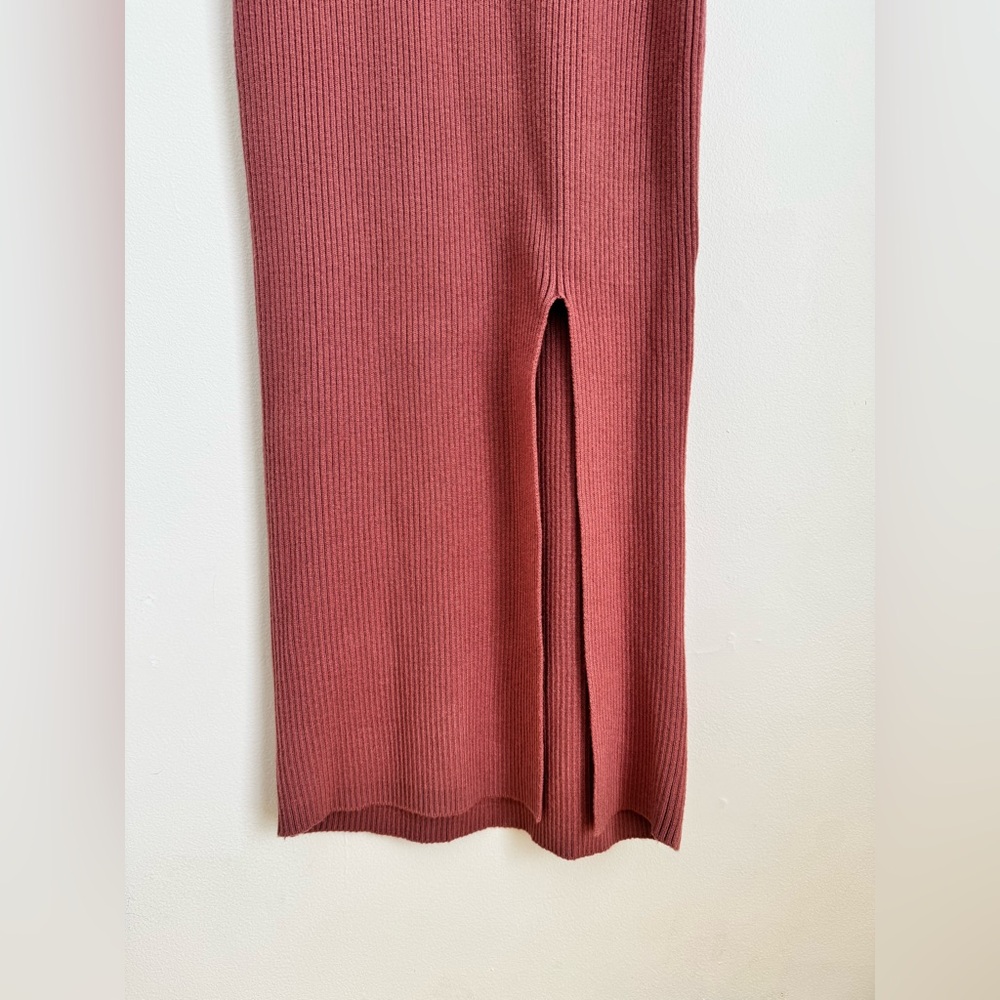 Dex Knit Maxi Dress in Burgundy - Picture 5 of 6